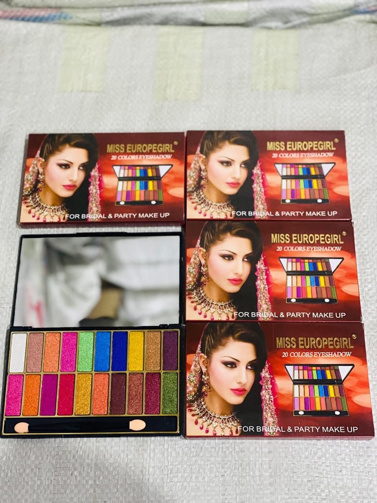 MISS EUROPEGIRL 20 Shade Vibrant Eyeshadow Palette with Mirror